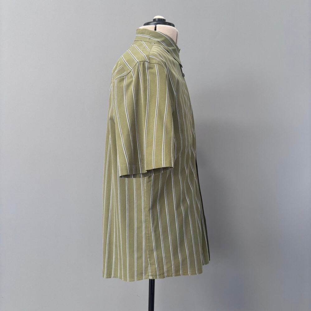 Mens Short Sleeve Button Front Shirt - Picture 5 of 7